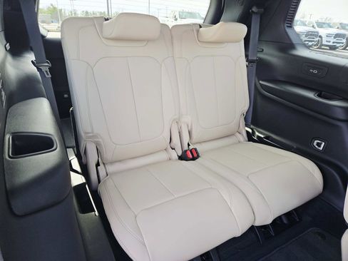 New 2026 Jeep Grand Cherokee L Limited AWD/4WD image 16
