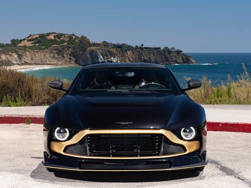 Used 2024 Aston Martin Valour image 18