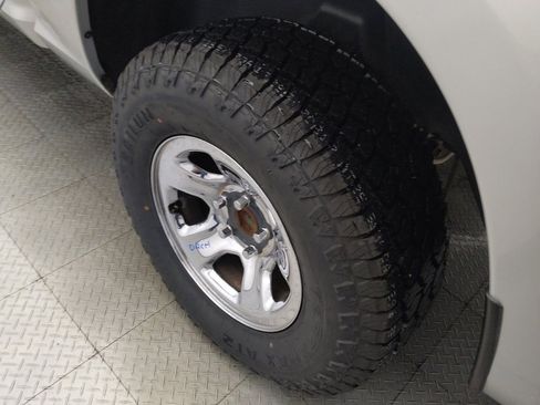 Used 2015 RAM 1500 Express AWD/4WD image 31