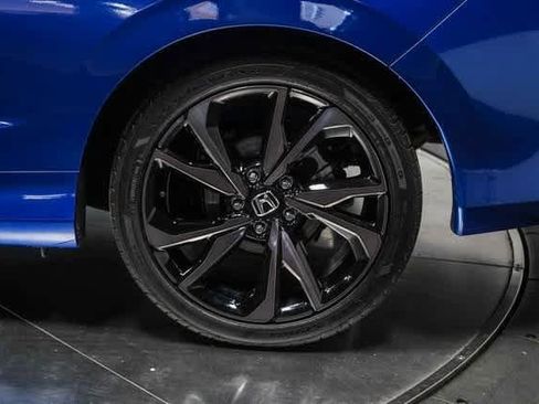 Used 2020 Honda Civic Sport image 10