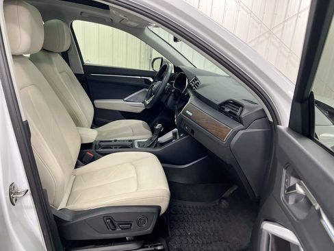 Used 2022 Audi Q3 2.0T Premium Plus AWD/4WD image 22