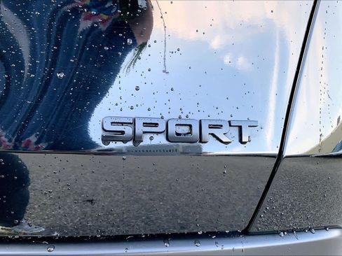 Used 2025 Honda HR-V Sport image 10