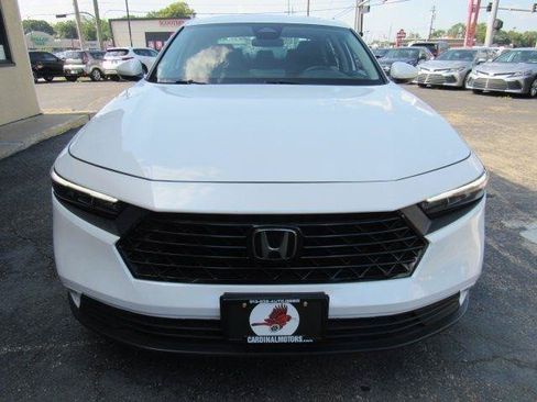 Used 2024 Honda Accord EX image 3