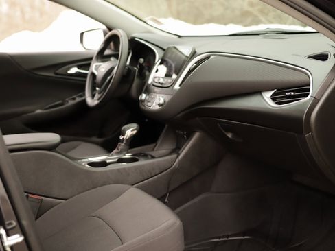 Used 2022 Chevrolet Malibu RS image 27