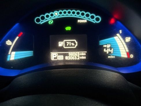 Used 2015 Nissan Leaf S w/ Charge Package image 2