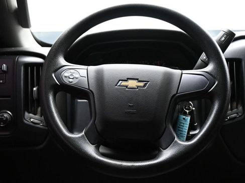 Used 2019 Chevrolet Silverado 2500 W/T AWD/4WD image 14