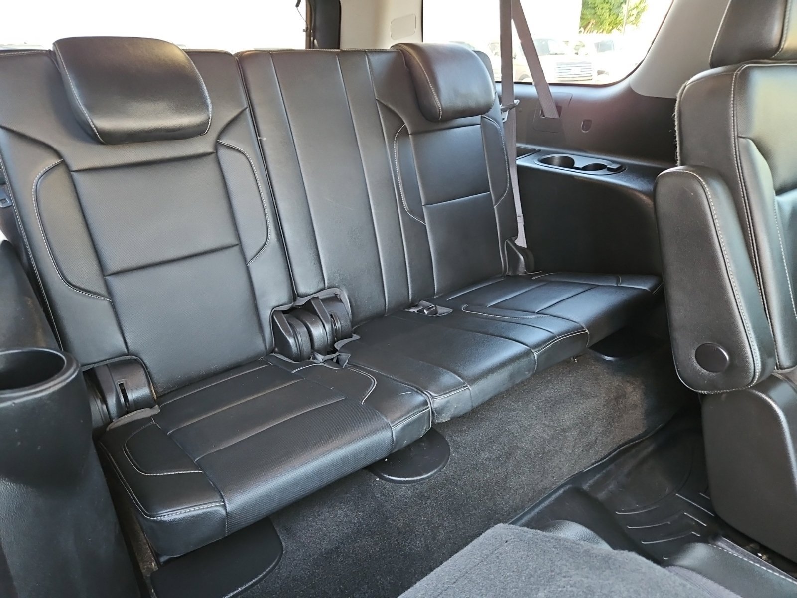 Used 2017 Chevrolet Suburban Premier AWD/4WD image 30