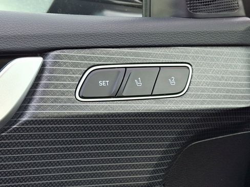 Used 2023 Hyundai Palisade Limited image 28