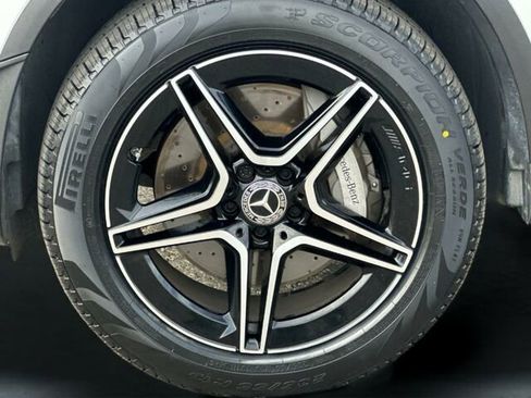 Certified 2022 Mercedes-Benz GLC 300 4MATIC image 33