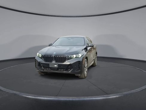 Used 2024 BMW X6 xDrive40i w/ Premium Package image 3