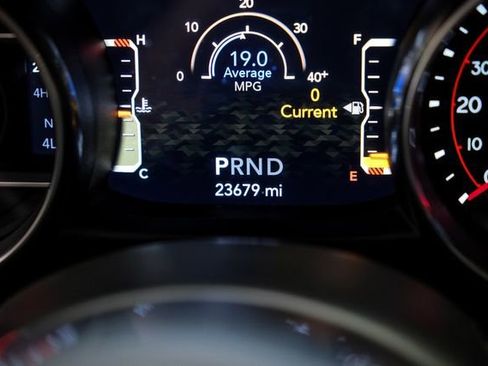 Used 2022 Jeep Wrangler Unlimited Rubicon AWD/4WD image 50