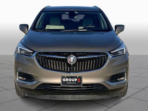 Used 2020 Buick Enclave Essence w/ Sound and Sites Package image 3