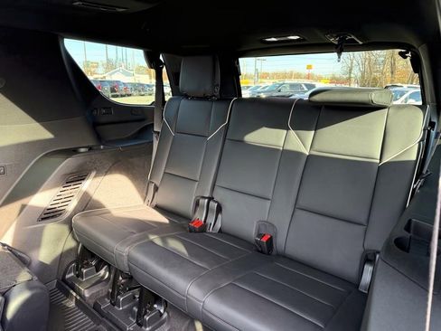 Certified 2022 Cadillac Escalade Premium Luxury w/ Performance Package image 9