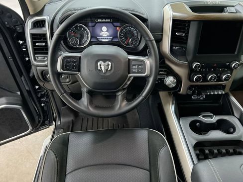 Used 2022 RAM 2500 Laramie AWD/4WD image 19