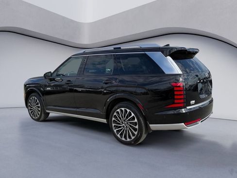 Used 2026 Hyundai Palisade Calligraphy AWD/4WD image 3