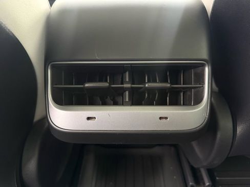 Used 2021 Tesla Model 3 Long Range image 12