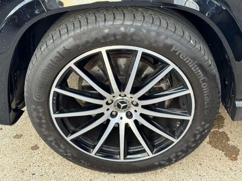 Used 2024 Mercedes-Benz GLS 580 4MATIC image 19