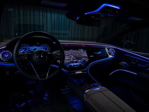 Certified 2023 Mercedes-Benz EQS 580 4MATIC Sedan image 13