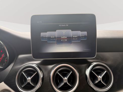 Used 2019 Mercedes-Benz GLA 250 4MATIC image 10