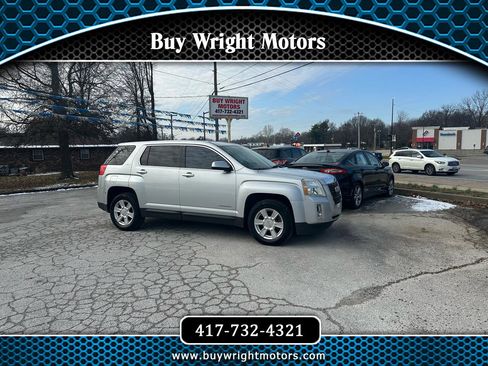 Used 2011 GMC Terrain SLE image 1