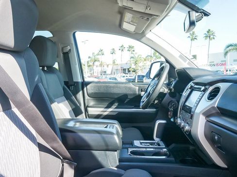 Used 2017 Toyota Tundra SR5 w/ TRD Off Road Package image 16