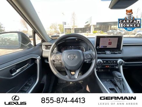 Used 2024 Toyota RAV4 XLE AWD/4WD image 14