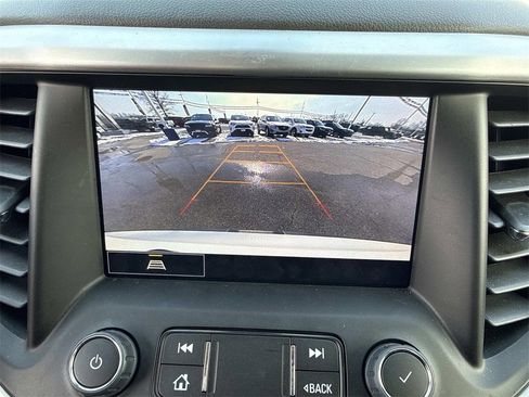 Used 2023 GMC Acadia SLT w/ Preferred Package image 19