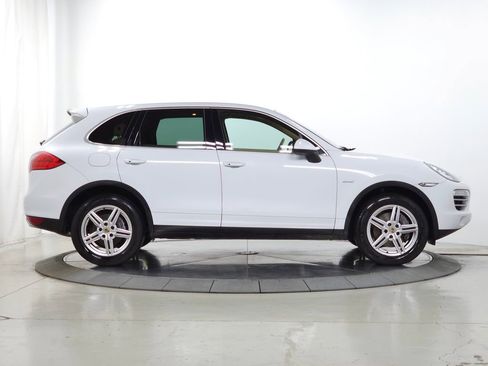 Used 2014 Porsche Cayenne Diesel Platinum Edition AWD/4WD image 11