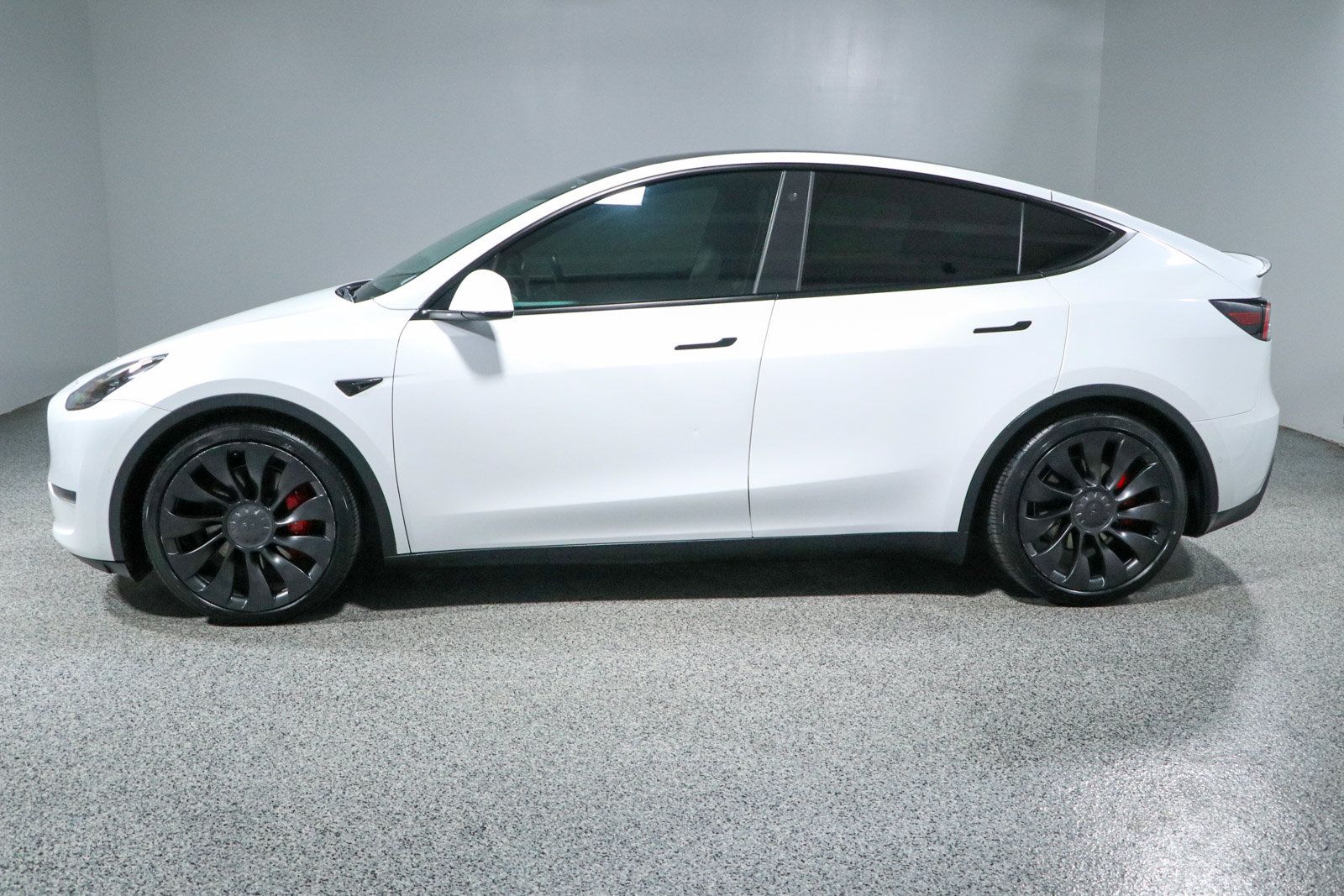 Used 2022 Tesla Model Y Performance AWD/4WD image 10