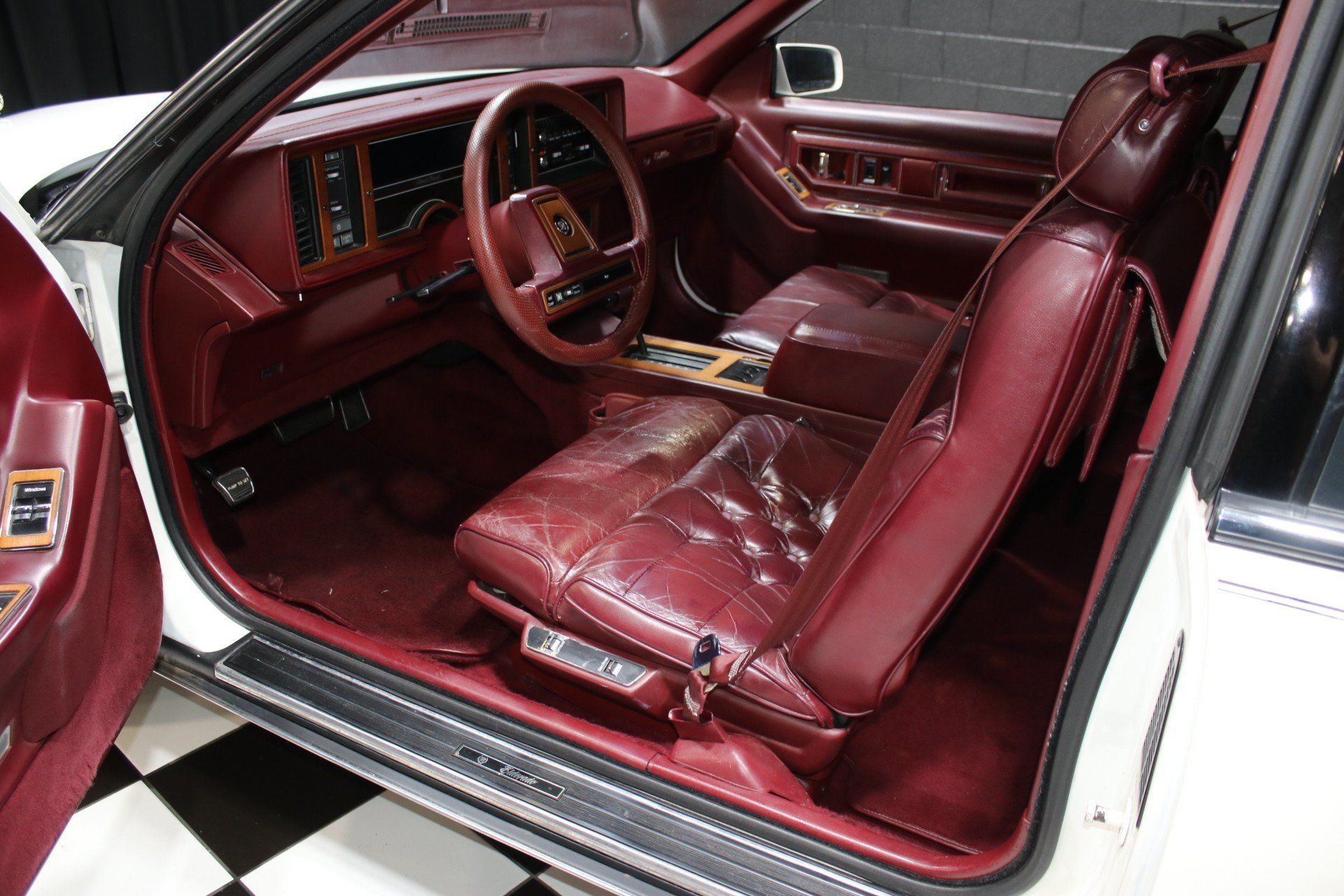 Used 1988 Cadillac Eldorado Coupe FWD image 47