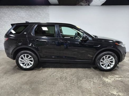 Used 2019 Land Rover Discovery Sport HSE image 3