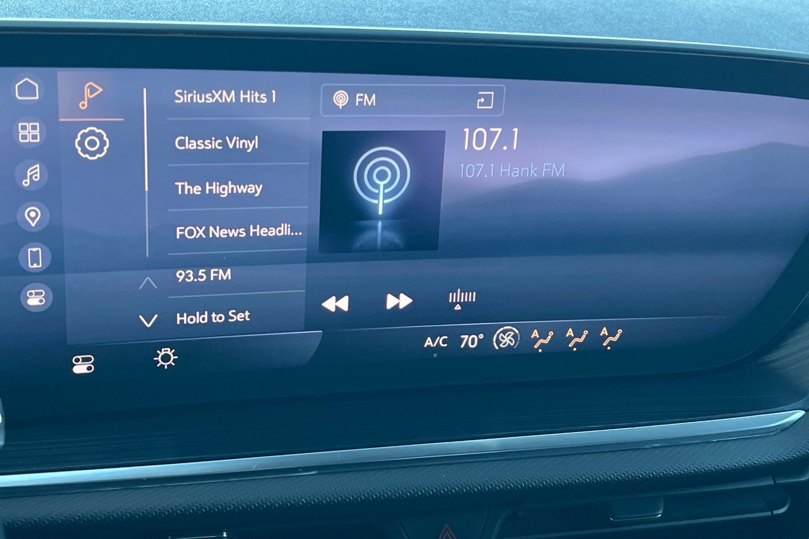 Used 2024 Buick Envision Preferred AWD/4WD image 15
