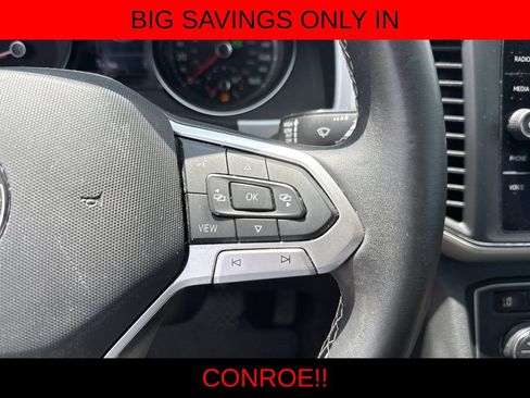 Used 2021 Volkswagen Atlas Cross Sport SE FWD image 15