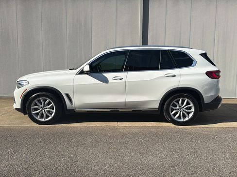 Used 2019 BMW X5 xDrive40i w/ Convenience Package AWD/4WD image 5