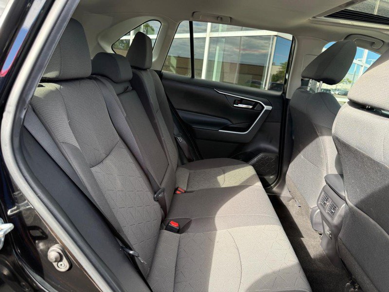 Used 2022 Toyota RAV4 XLE w/ Convenience Package AWD/4WD image 12