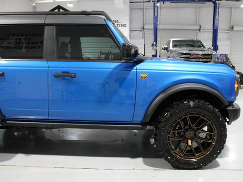 Used 2023 Ford Bronco Badlands AWD/4WD image 7
