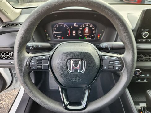 Certified 2025 Honda Accord LX image 9