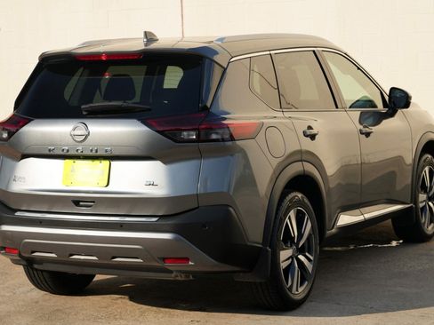Used 2022 Nissan Rogue SL FWD image 48