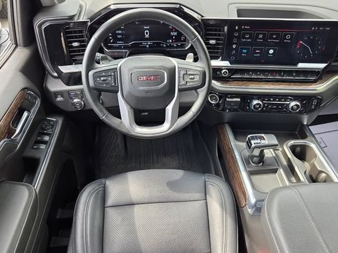 Used 2024 GMC Sierra 1500 Elevation AWD/4WD image 10
