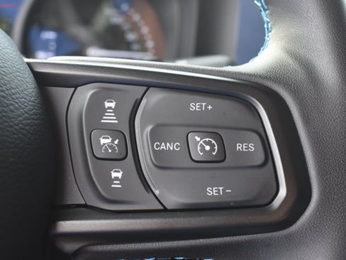 Used 2024 Jeep Wrangler Unlimited Rubicon 4xe w/ Technology Group AWD/4WD image 22