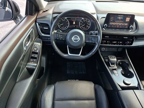 Used 2021 Nissan Rogue SV w/ Premium Package AWD/4WD image 11