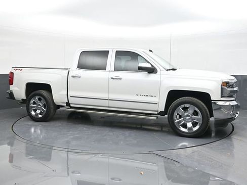 Used 2017 Chevrolet Silverado 1500 LTZ image 19