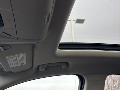 Used 2019 GMC Terrain Denali w/ Comfort Package AWD/4WD image 22