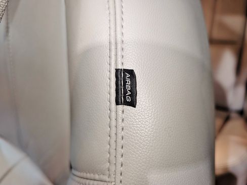 Used 2011 Chevrolet Tahoe LT image 42