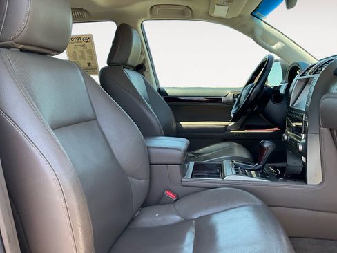 Used 2018 Lexus GX 460 Premium w/ Premium Package AWD/4WD image 13