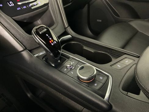 Used 2021 Cadillac XT5 Luxury FWD image 18