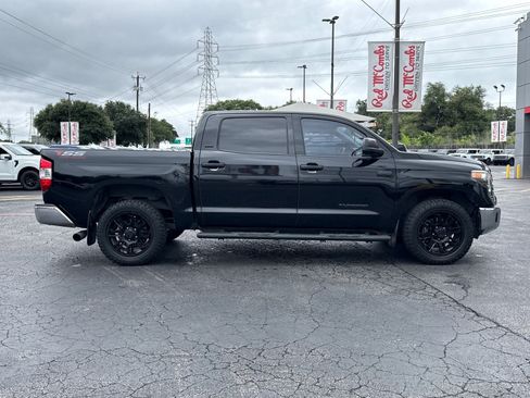 Used 2021 Toyota Tundra SR5 w/ SR5 Leather Package RWD image 5