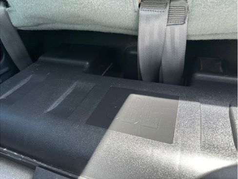 Used 2010 Toyota Tundra 4x4 Double Cab image 21