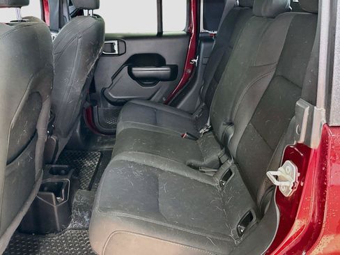 Used 2021 Jeep Gladiator Sport AWD/4WD image 5