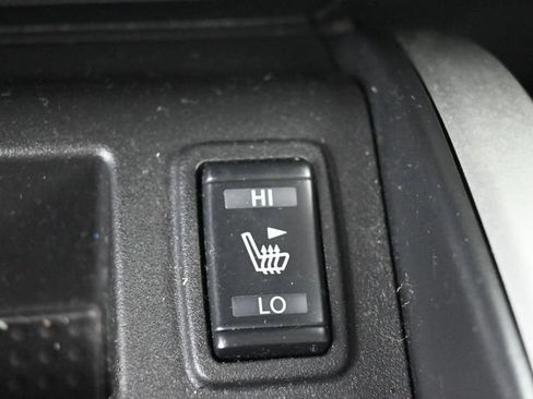 Used 2016 Nissan Titan PRO-4X w/ Pro-4x Convenience Package AWD/4WD image 27